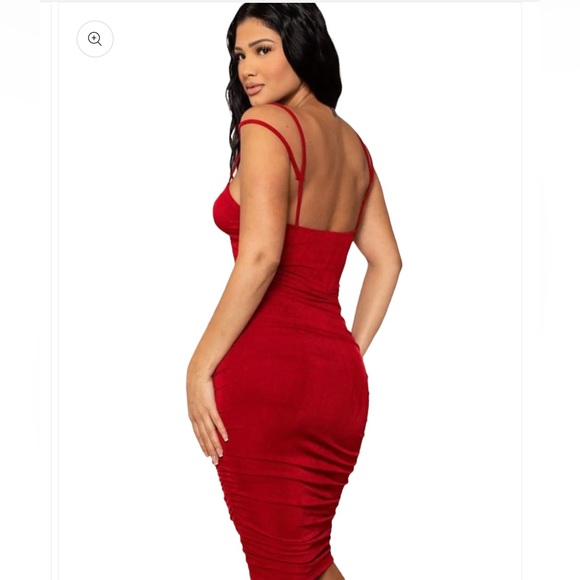 Red midi dress - Picture 2 of 7